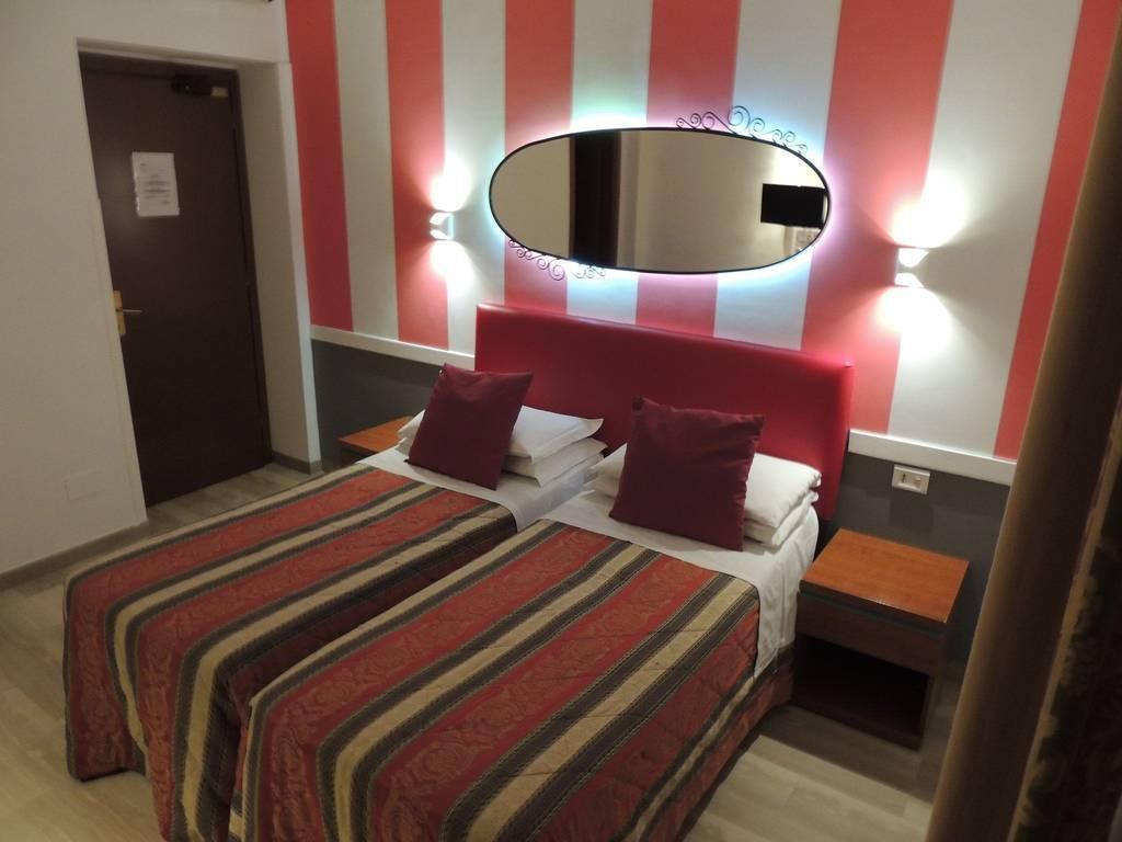 Hotel Center 2 Rom Eksteriør billede