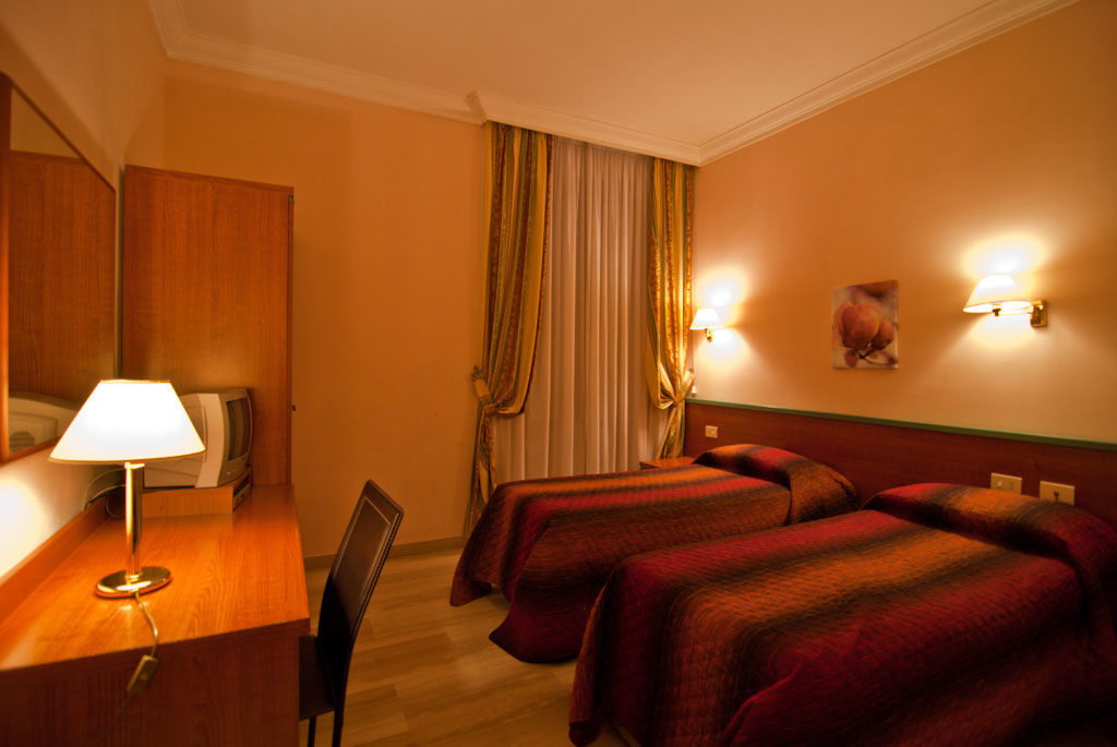 Hotel Center 2 Rom Eksteriør billede